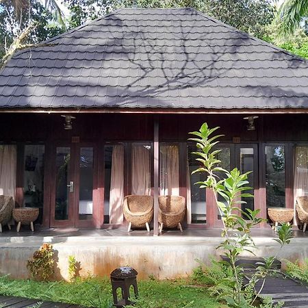 Kasuari Valley Beach Resort سورونغ المظهر الخارجي الصورة